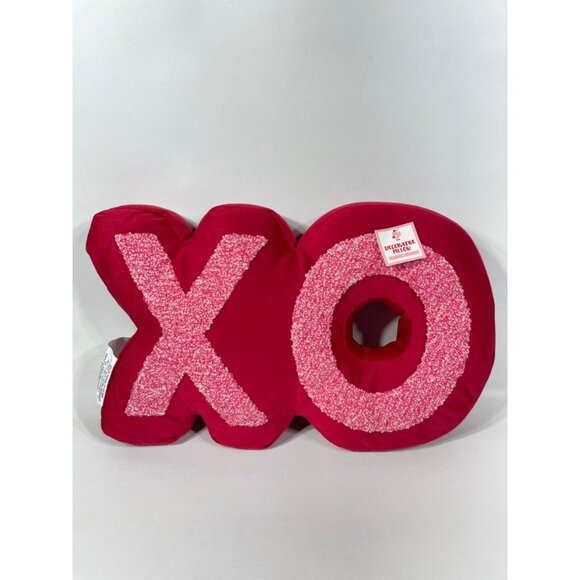 XO 16" Plush Throw Pillow - Picture 2 of 10